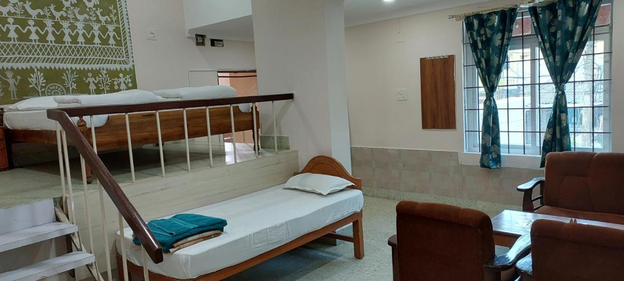 Radhika Resort Bhubaneswar Exteriör bild